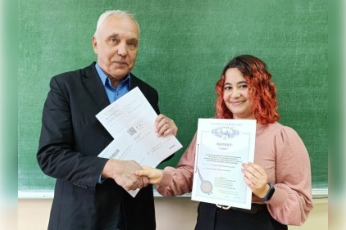 Ножничный подъёмник с механизмом Липкина